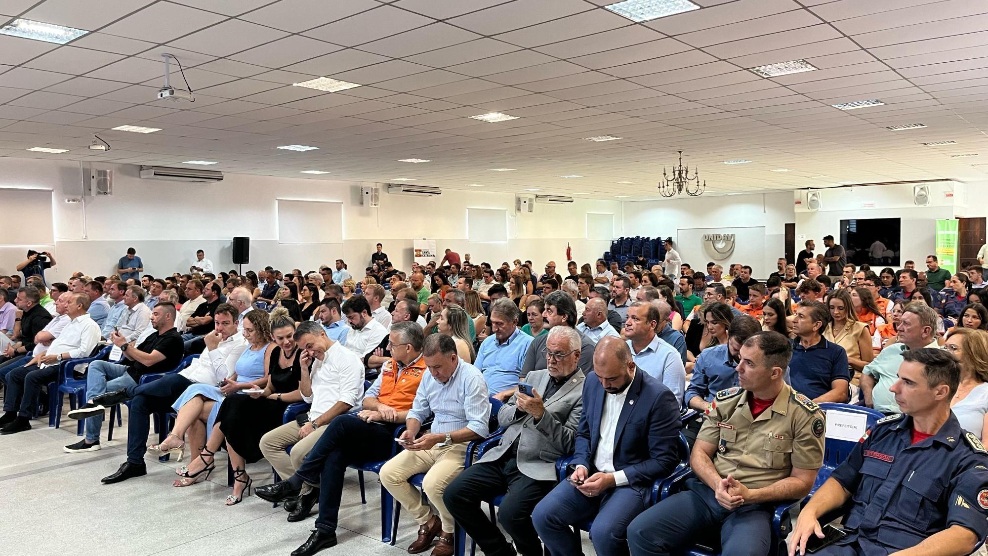 Governador Jorginho Mello apresenta segunda edição do programa Santa Catarina Levada a Sério em Rio do Sul