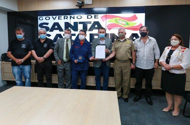 Governador sanciona lei que amplia aproveitamento de profissionais inativos da Segurança Pública 