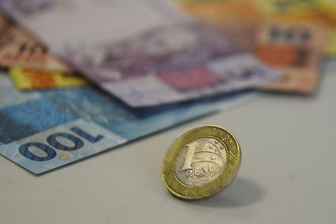 Governo cria reserva e bloqueia mais R$ 5,4 bilhões do Orçamento