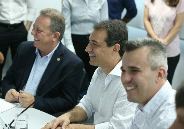 Governo de SC e associações se unem para recuperar rodovias por meio de usinas de asfalto