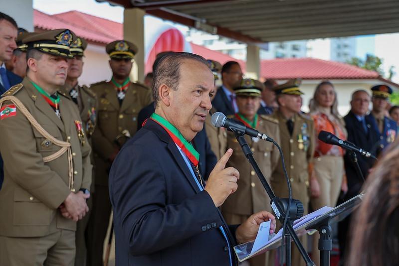 Governo do estado de SC autoriza abertura de concurso público para carreira de praças e oficiais da Polícia Militar 