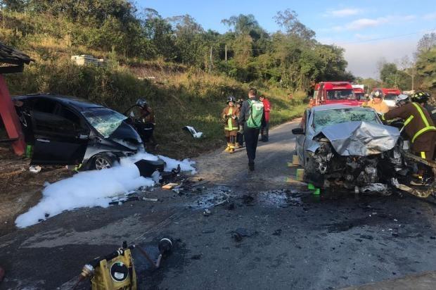 Grave acidente na BR-470 deixa três pessoas mortas e duas feridas, em Apiúna