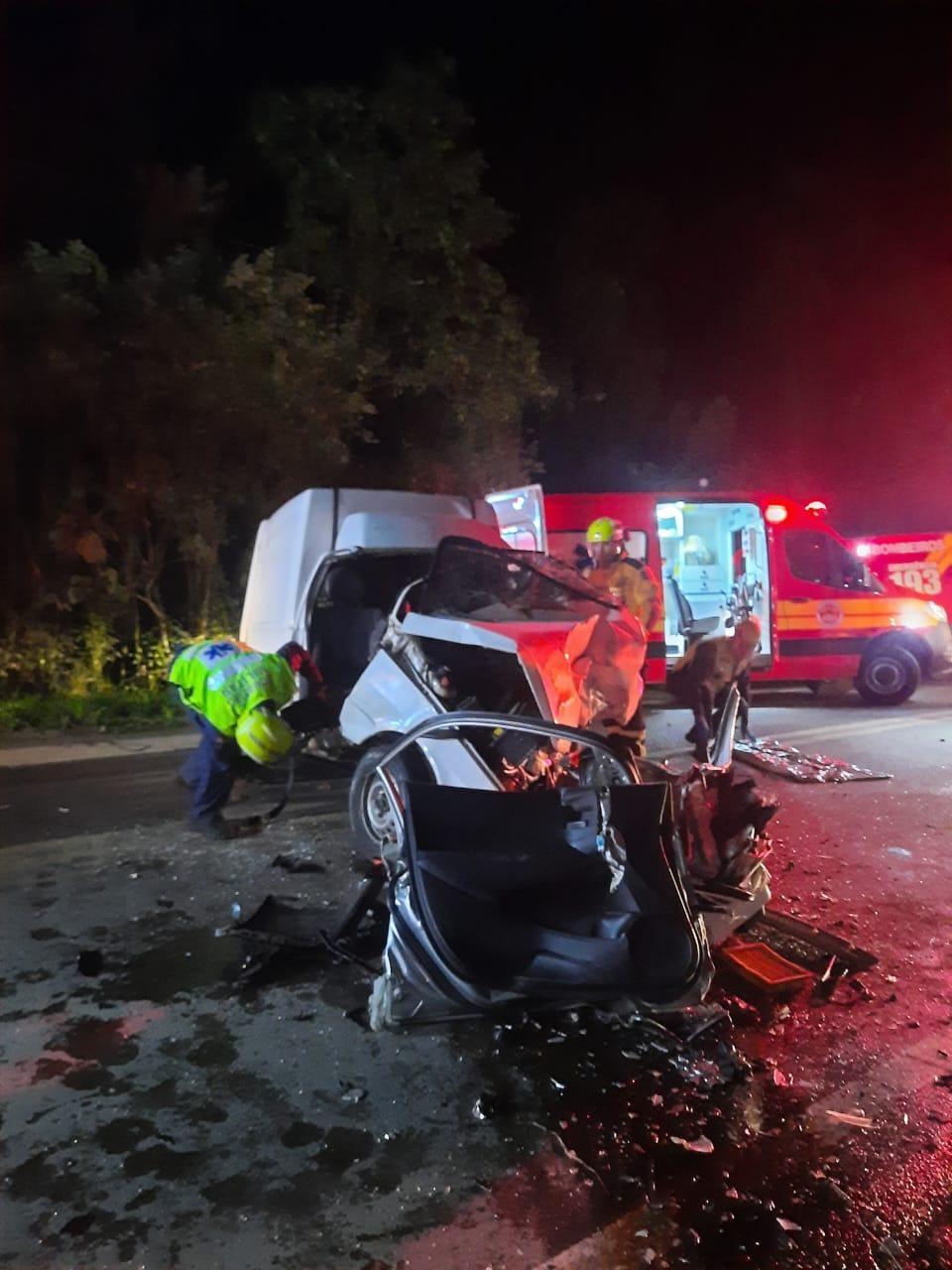 Grave acidente na SC-350 em Aurora deixa uma vítima fatal e dois feridos