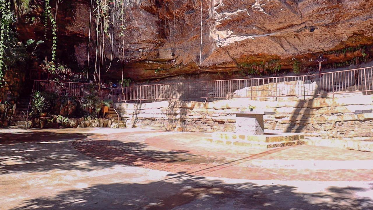 Gruta Nossa Senhora de Lourdes em Ituporanga volta a receber devotos e visitantes depois de dois anos sem atividades na Semana Santa