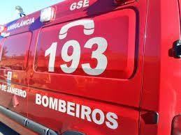Homem cai de escada de altura de cerca de três metros