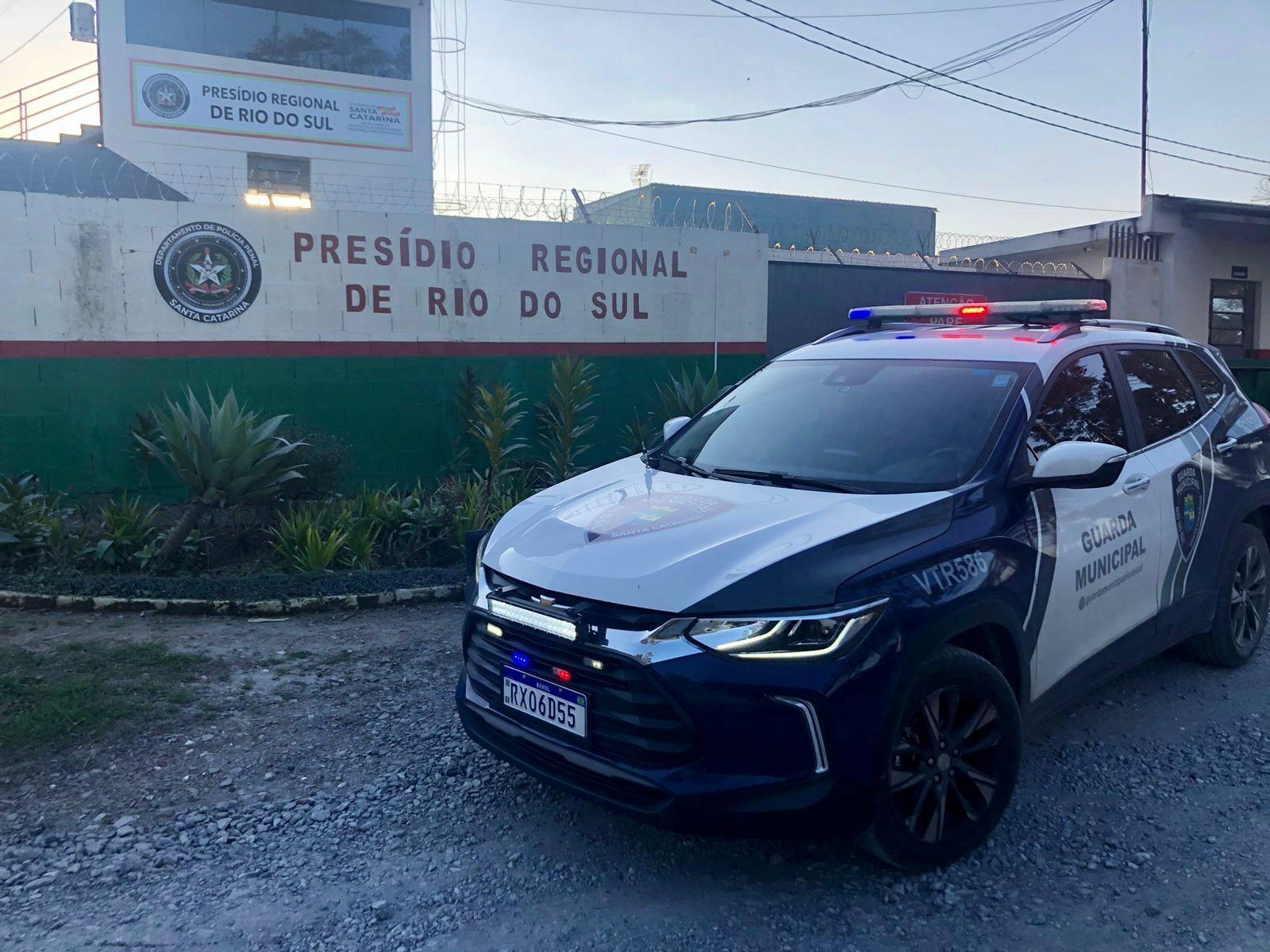 Homem com mandado de prisão por estupro de vulnerável é preso no Alto Vale