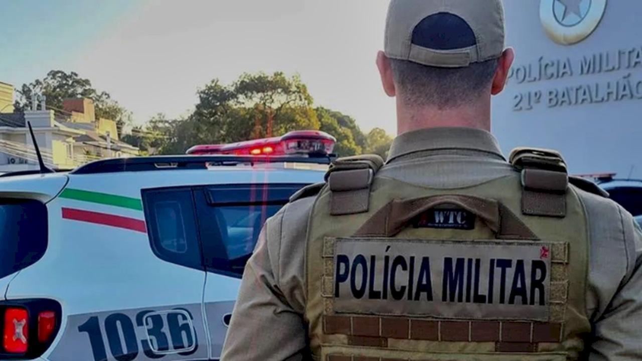 Homem com mandado de recaptura é preso após tentar fugir em Rio do Sul