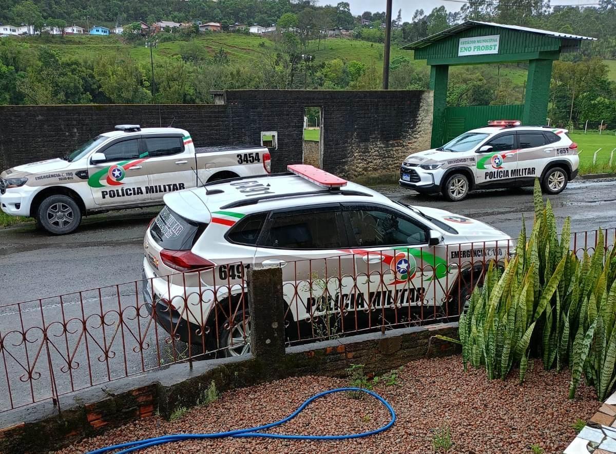 Homem é flagrado tentando furtar residência em Petrolândia