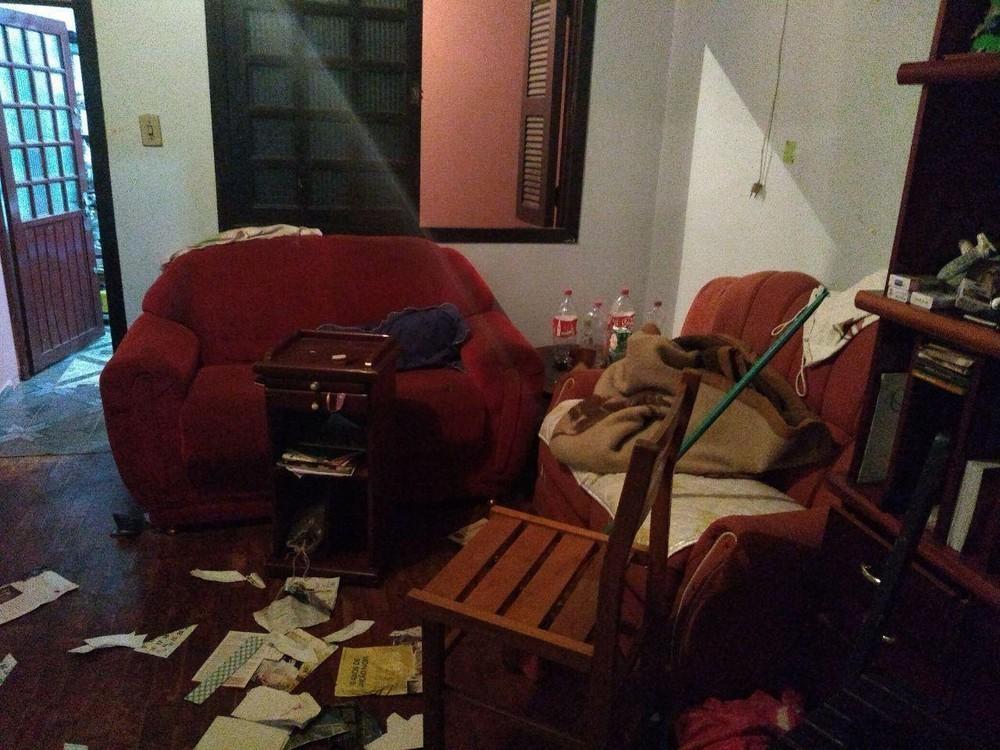 Homem é preso após incitar dois pitbulls contra dois PMs em Chapecó