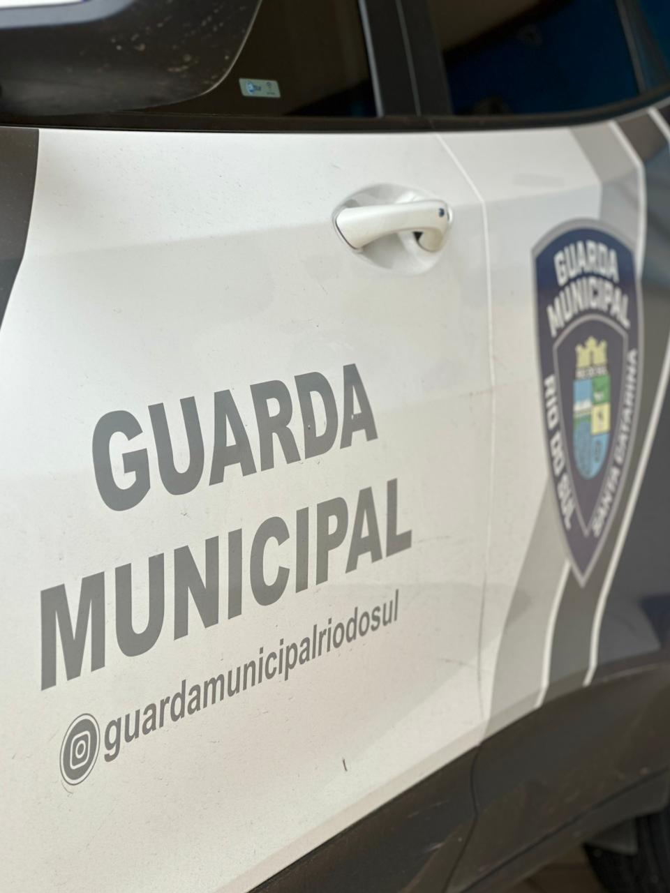 Homem é preso em flagrante por agredir ex-companheira e irmã