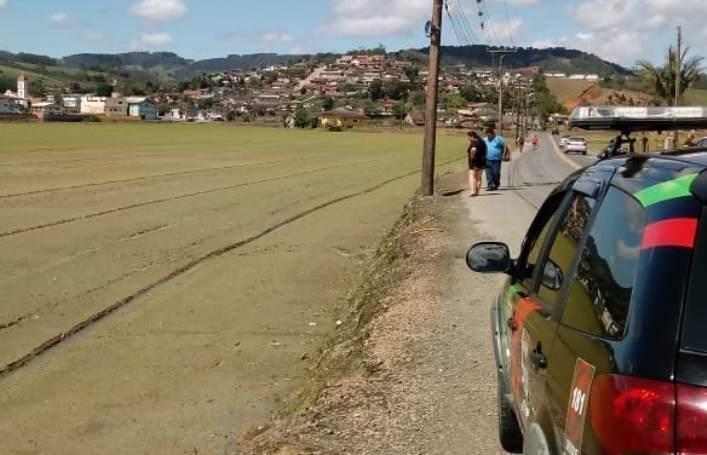 Homem encontrado morto em Rio do Sul teria sido atropelado, diz Polícia Civil 