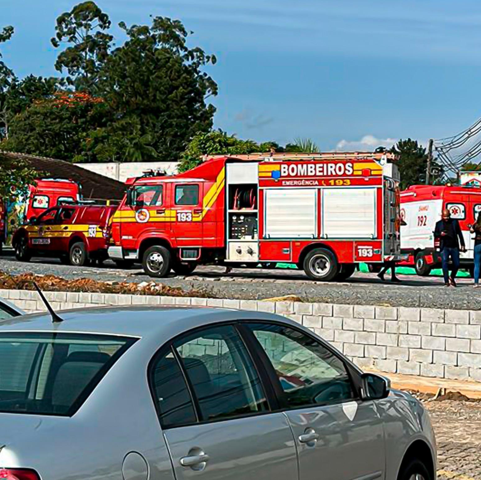 Homem entra em creche de Blumenau e atenta contra crianças