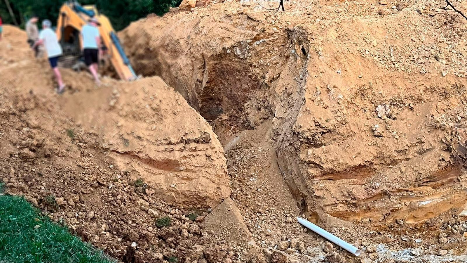 Homem morre soterrado durante construção de lagoa em Chapadão do Lageado