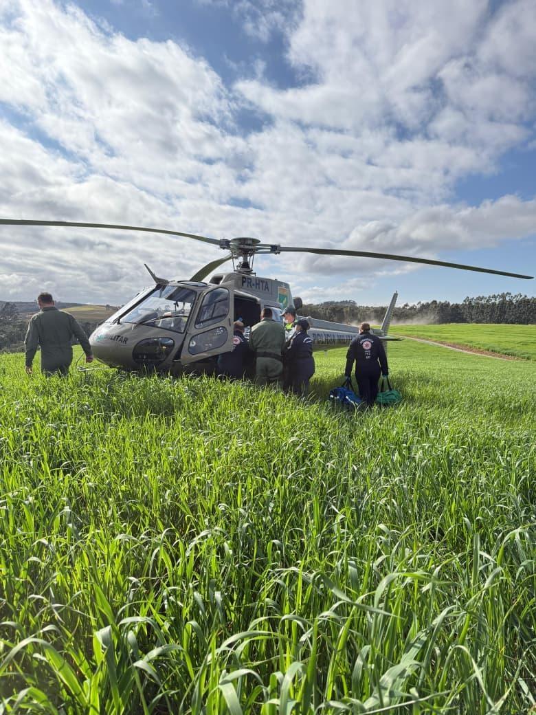 Homem sofre queda de 5 metros de altura em Ituporanga e é levado de helicóptero ao hospital