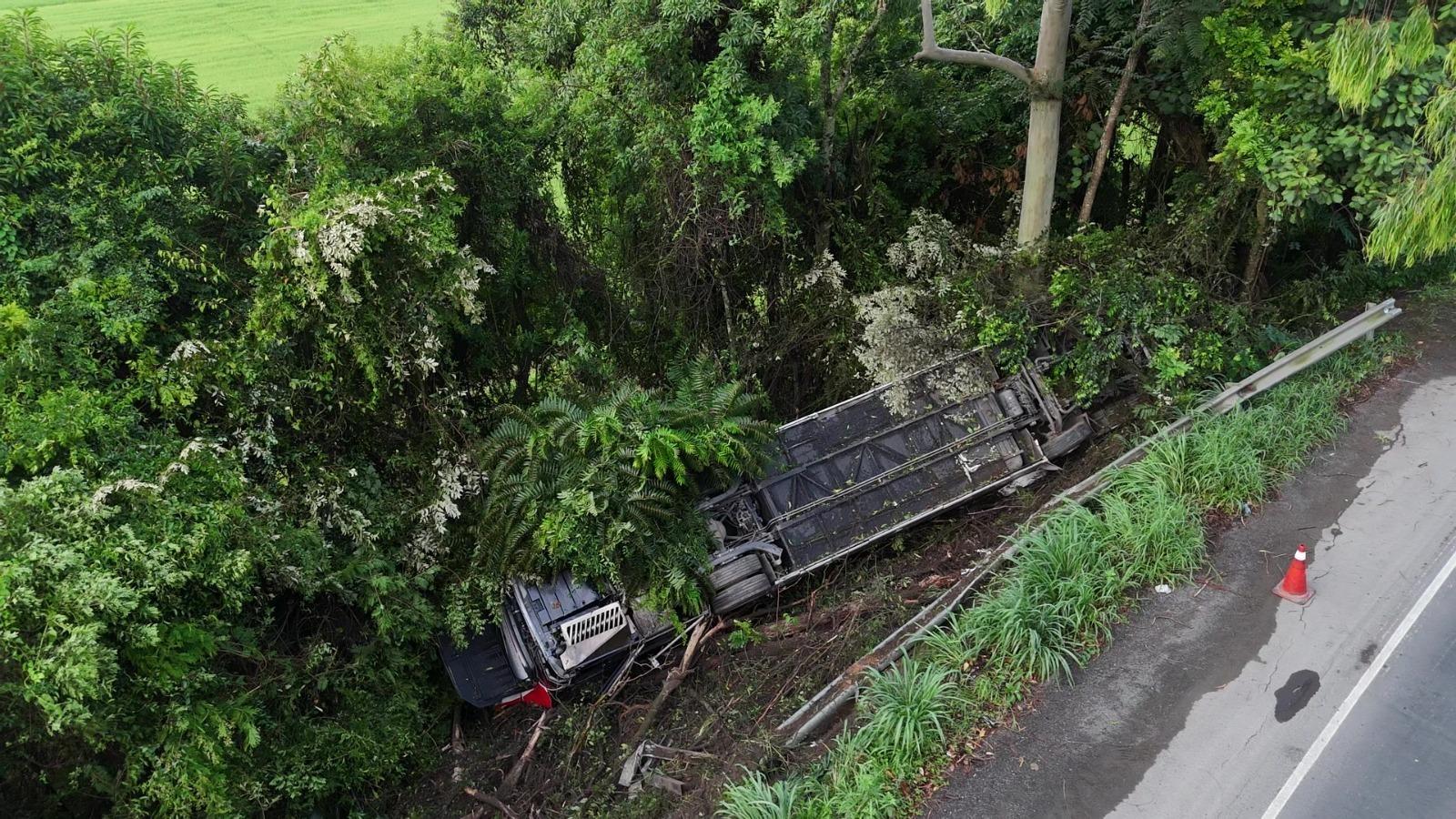 Hospital Regional detalha atendimento às vítimas de grave acidente com ônibus na BR-470