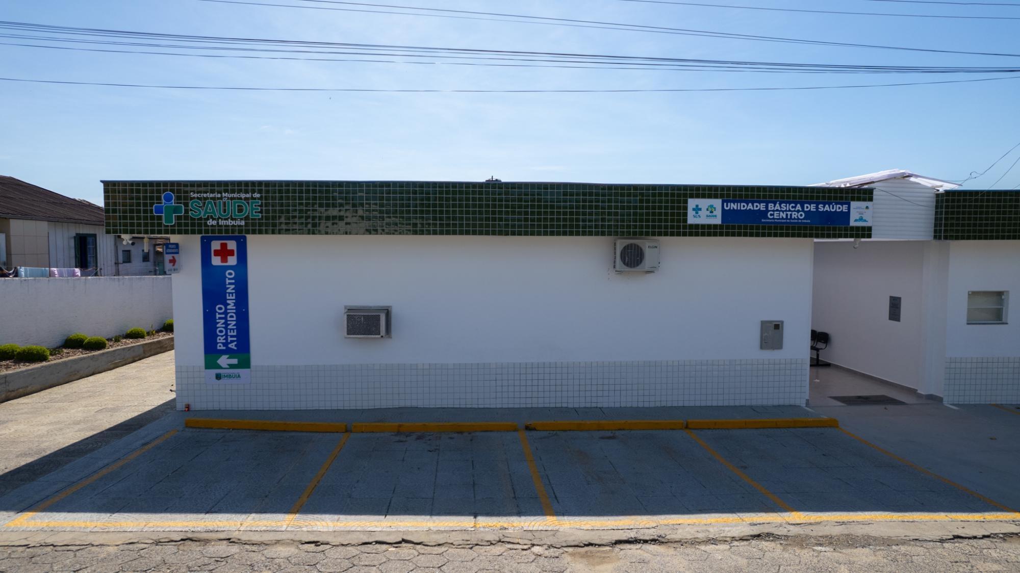 IMAS assume pronto atendimento de Imbuia e prefeitura executa obras no centro