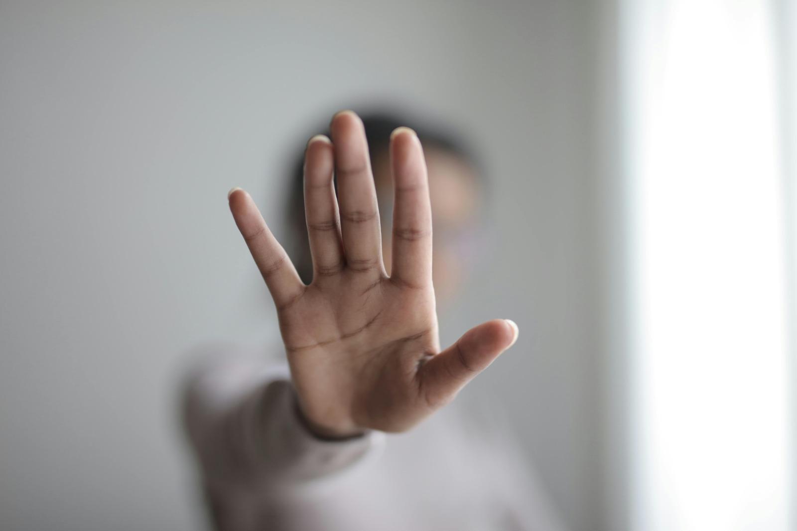 Importunação sexual e assédio: entenda as diferenças e como denunciar em Santa Catarina