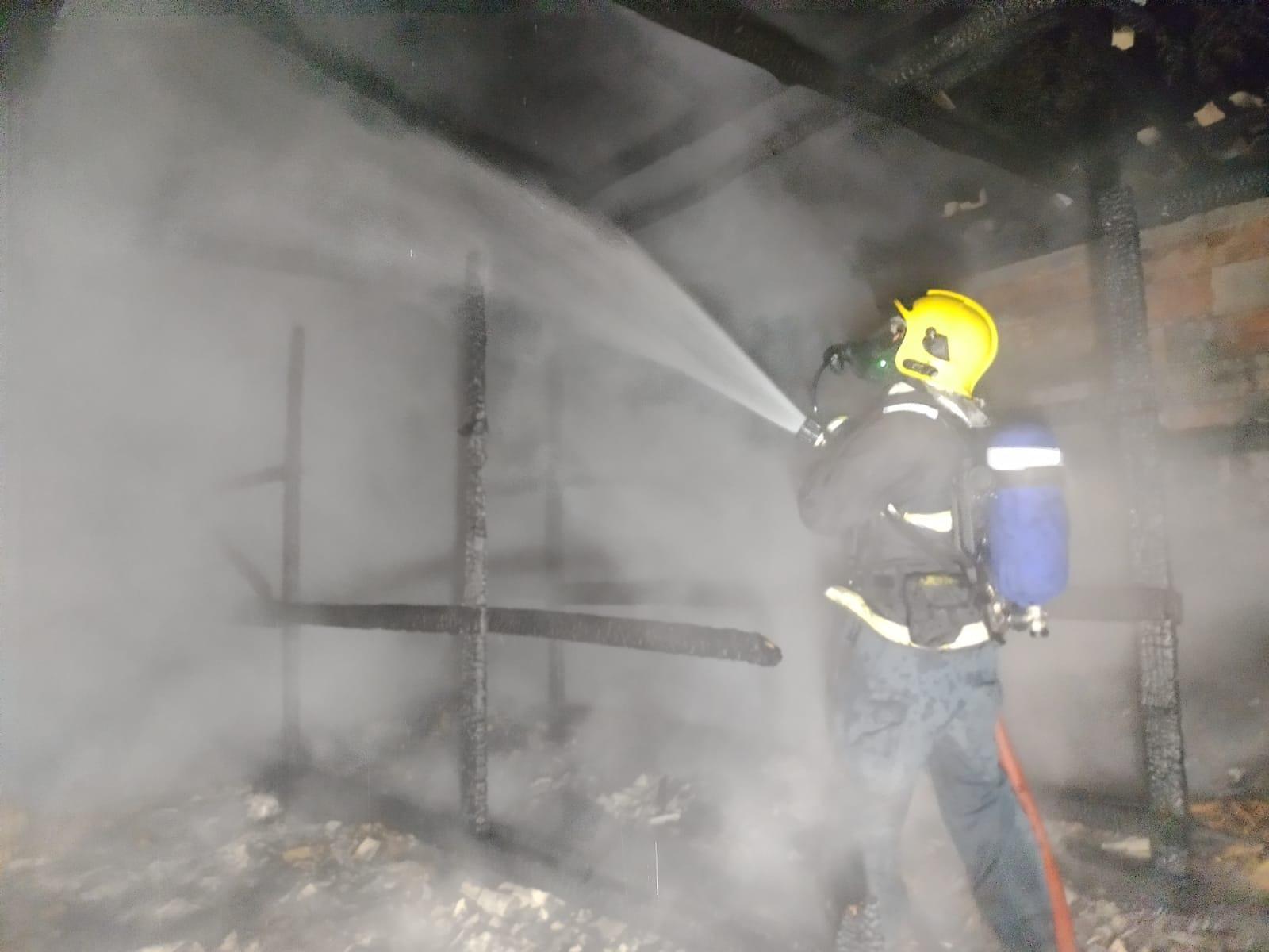 Incêndio destrói estufa de fumo no centro de Petrolândia