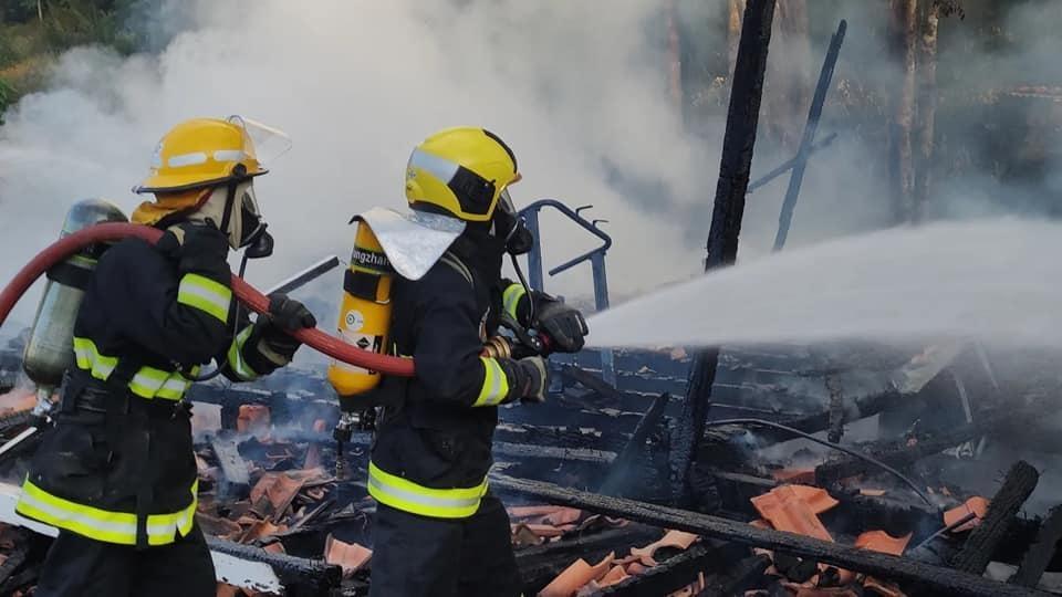 Incêndio destrói residência e prejuízo é de 180 mil reais 