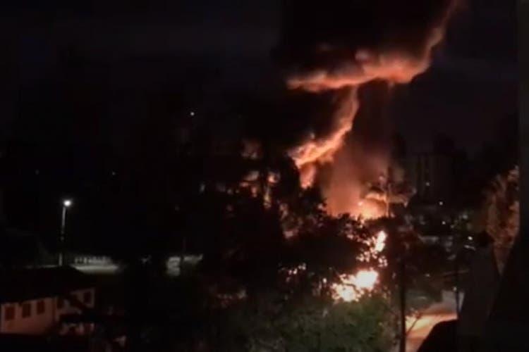 Incêndio mata casal e destrói casa onde moravam imigrantes em Blumenau