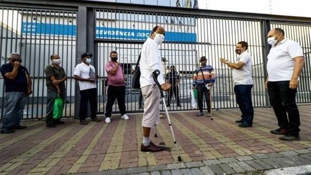 INSS revisará benefícios por incapacidade, convocando segurados e médicos peritos para exames extras
