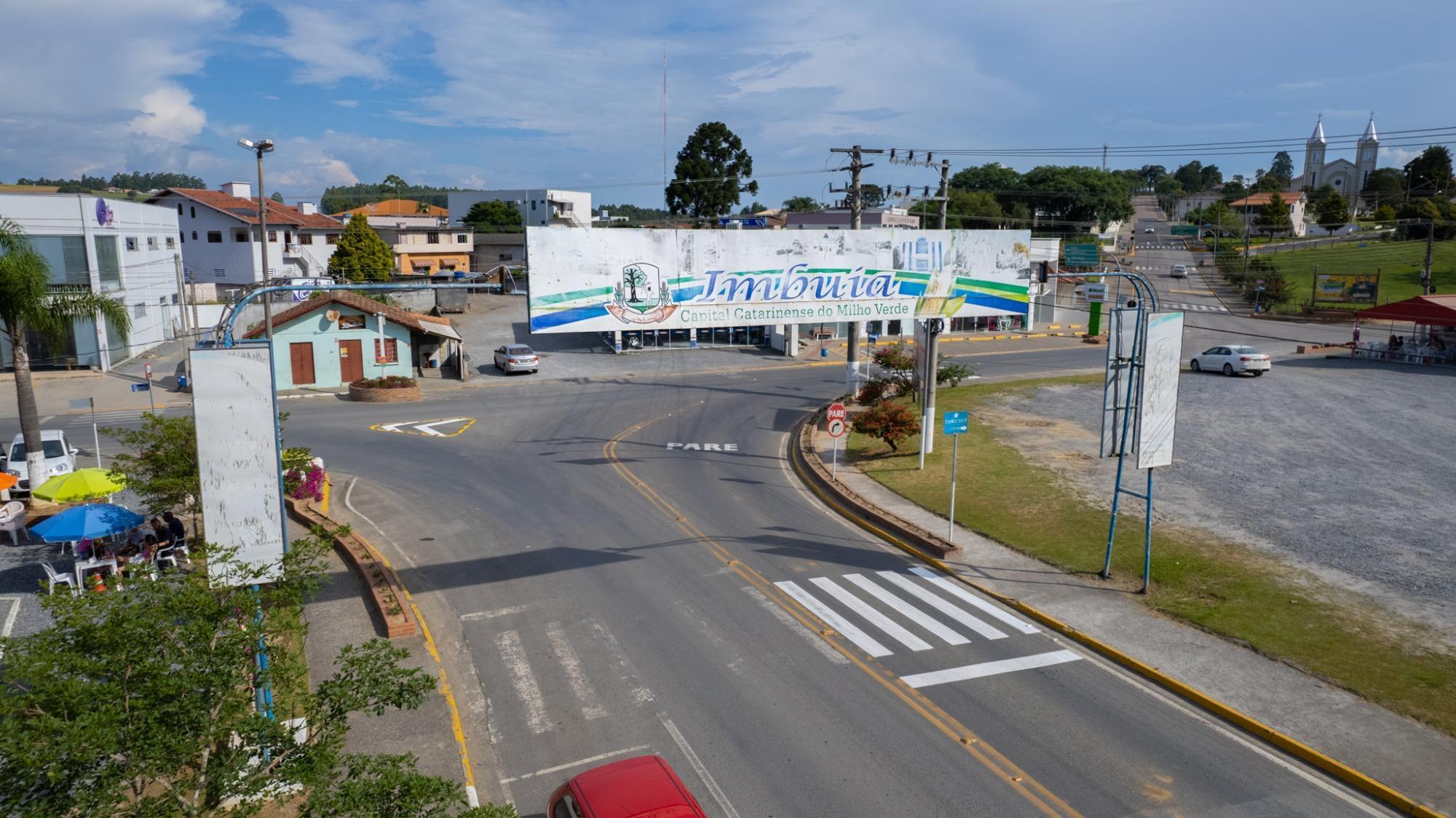 Investimento no Turismo: Administração de Imbuia instala 60 placas com identificação das comunidades rurais