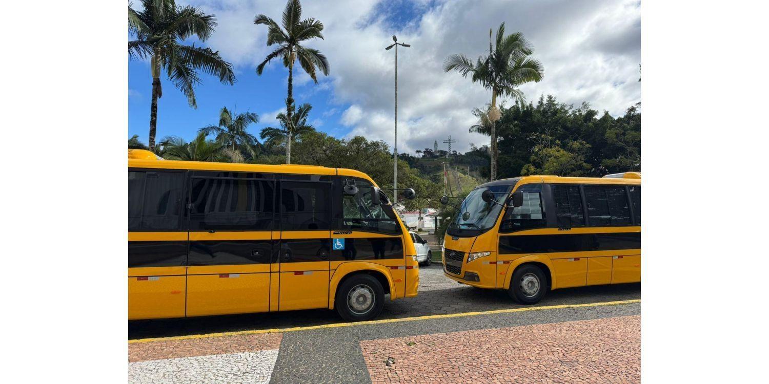 Ituporanga renova frota com dois novos ônibus escolares com acessibilidade