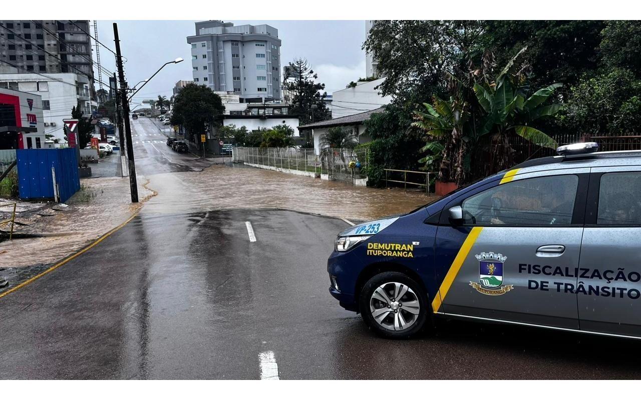 Ituporangenses atingidos por inundação ou deslizamento podem fazer cadastro para sacar o FGTS