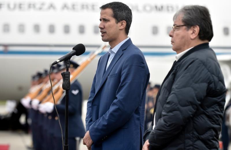 Juan Guaidó diz que não descarta pedir intervenção militar estrangeira na Venezuela