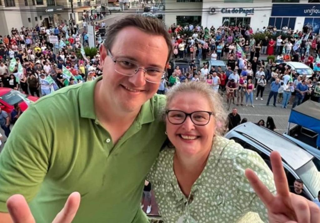 Justiça Eleitoral caça mandato de prefeito e vice em cidade do Alto Vale