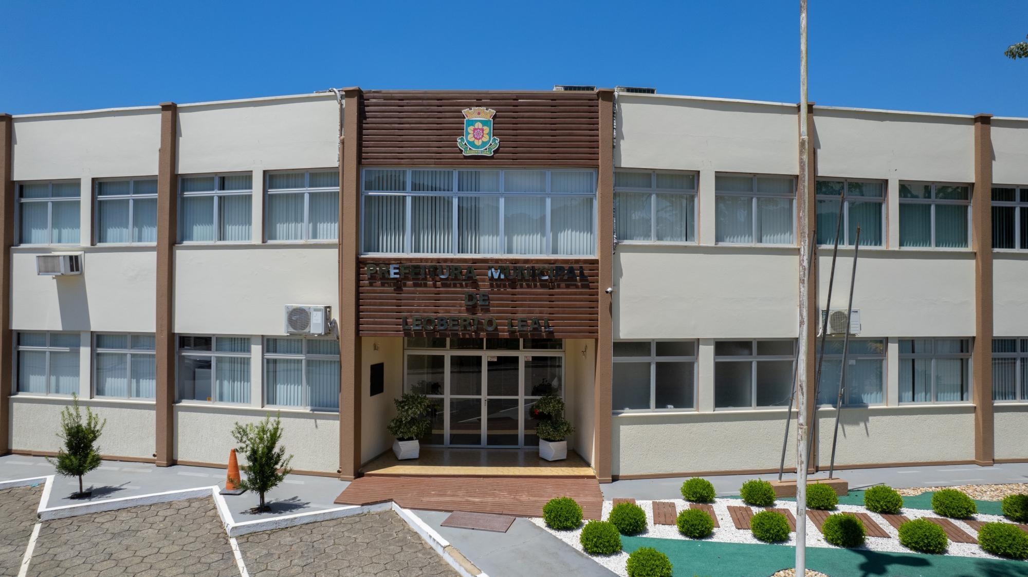 Leoberto Leal abre Campeonato de Categorias de Base no fim de semana e convida para o Desfile Cívico de 7 de Setembro
