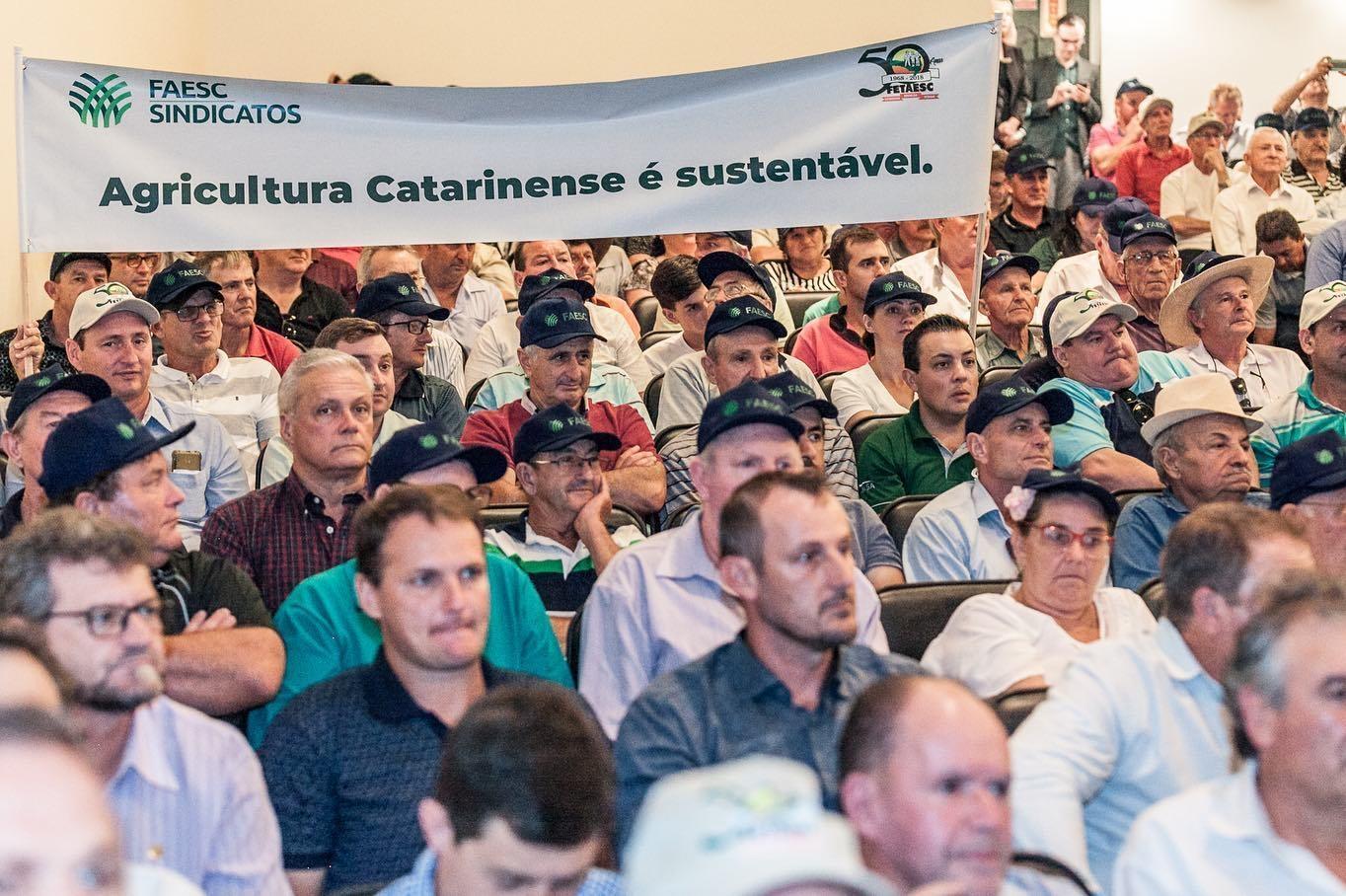 Mais de 100 agricultores de Ituporanga participam de Audiência Pública na Alesc em Florianópolis