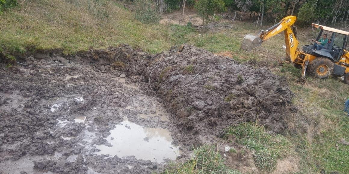 Mais de 100 poços e açudes são abertos em Chapadão do Lageado