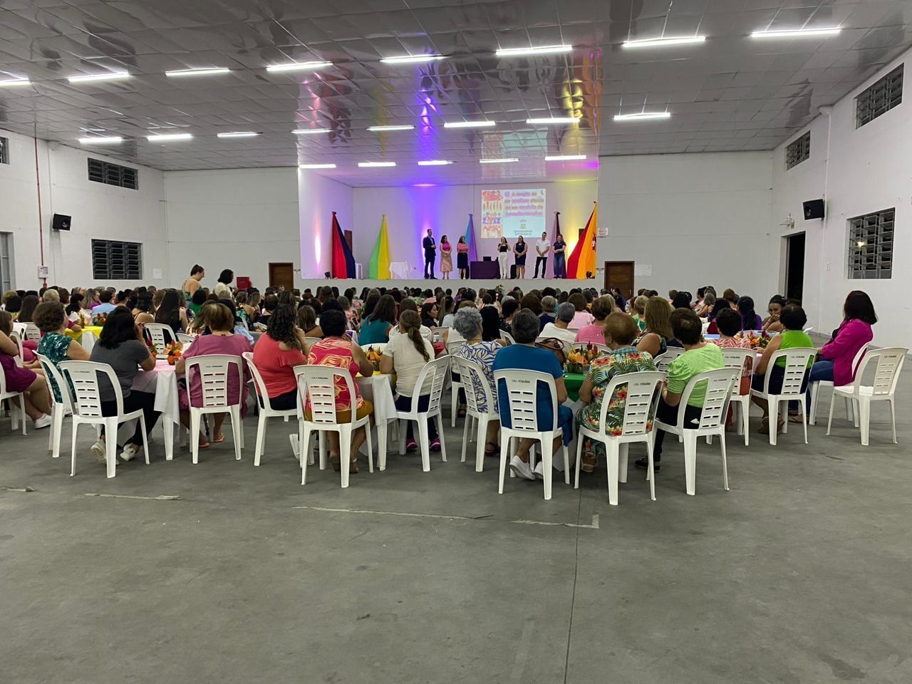 Mais de 300 mulheres participam de evento especial em Petrolândia