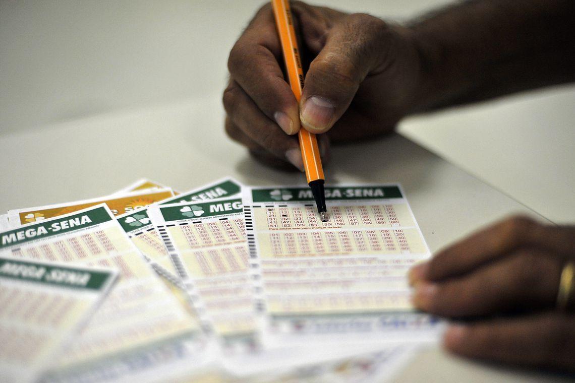 Mega-Sena acumula e deve pagar R$ 140 milhões no próximo sorteio 