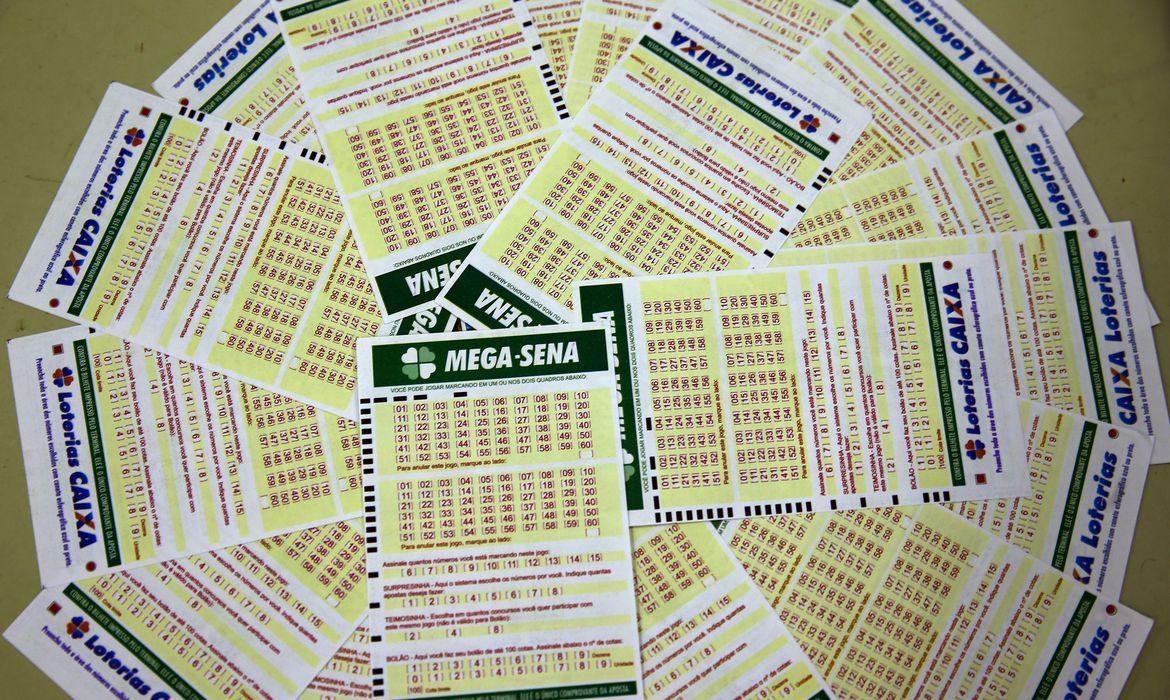 Mega-Sena sorteia prêmio acumulado de R$ 65 milhões