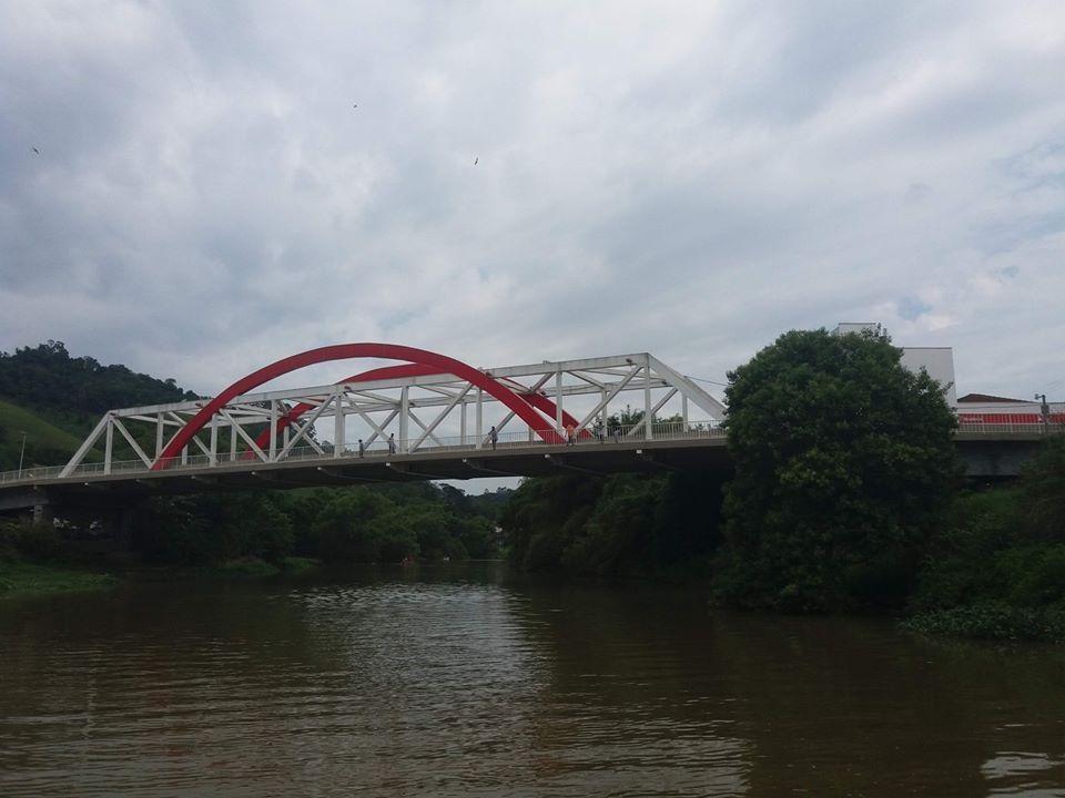Menos lixo no rio em Ituporanga: Mutirão de limpeza foi realizado com a participação de várias entidades