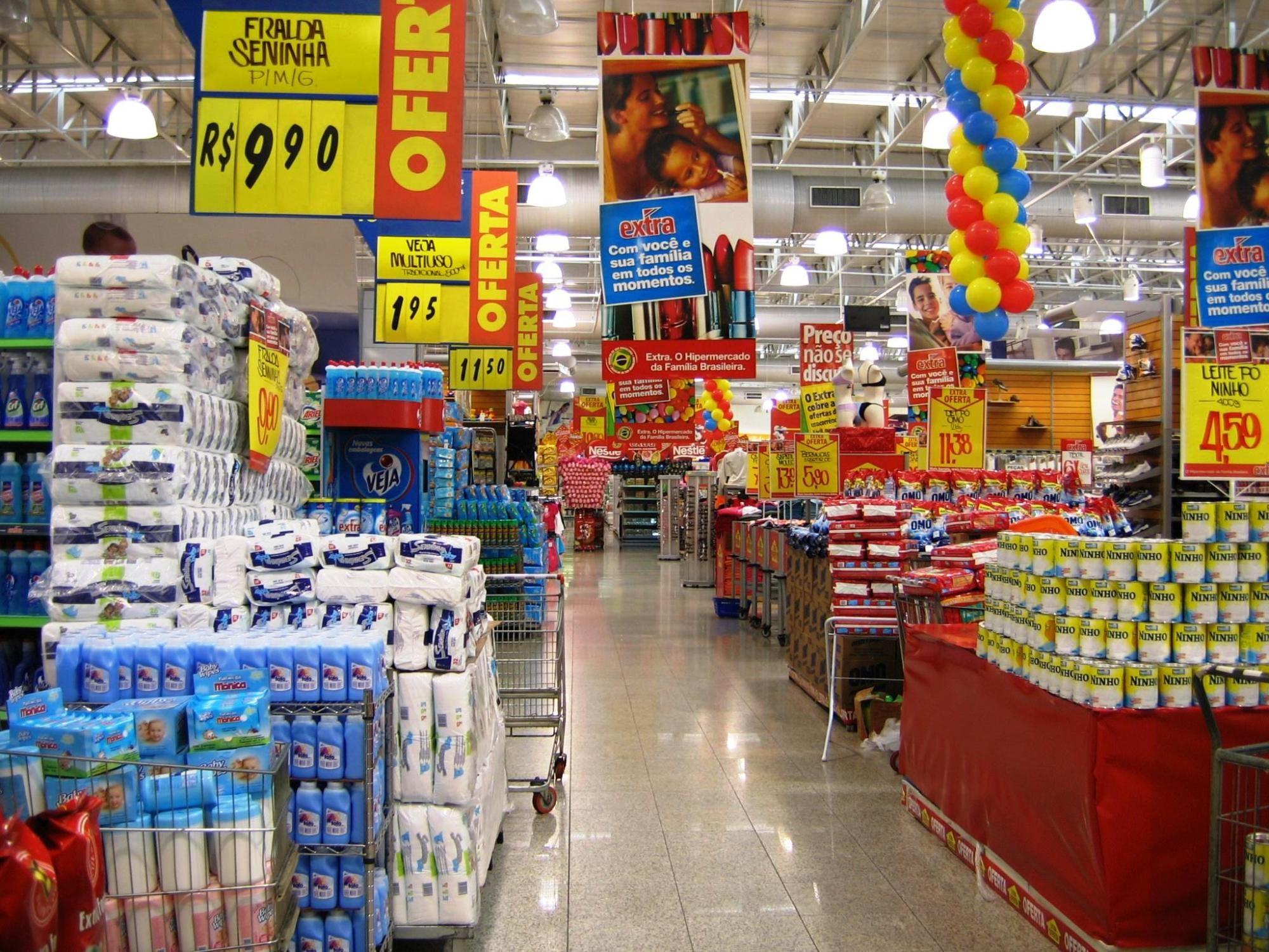 Ministério do Trabalho proíbe supermercados e atacarejos de abrirem aos domingos e feriados