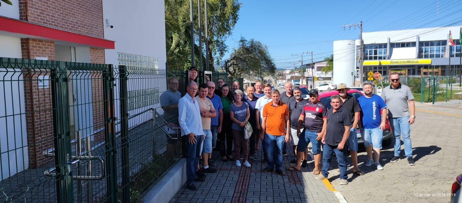 Moradores de Alfredo Wagner reivindicam junto ao Ministério Público melhorias no fornecimento de energia elétrica