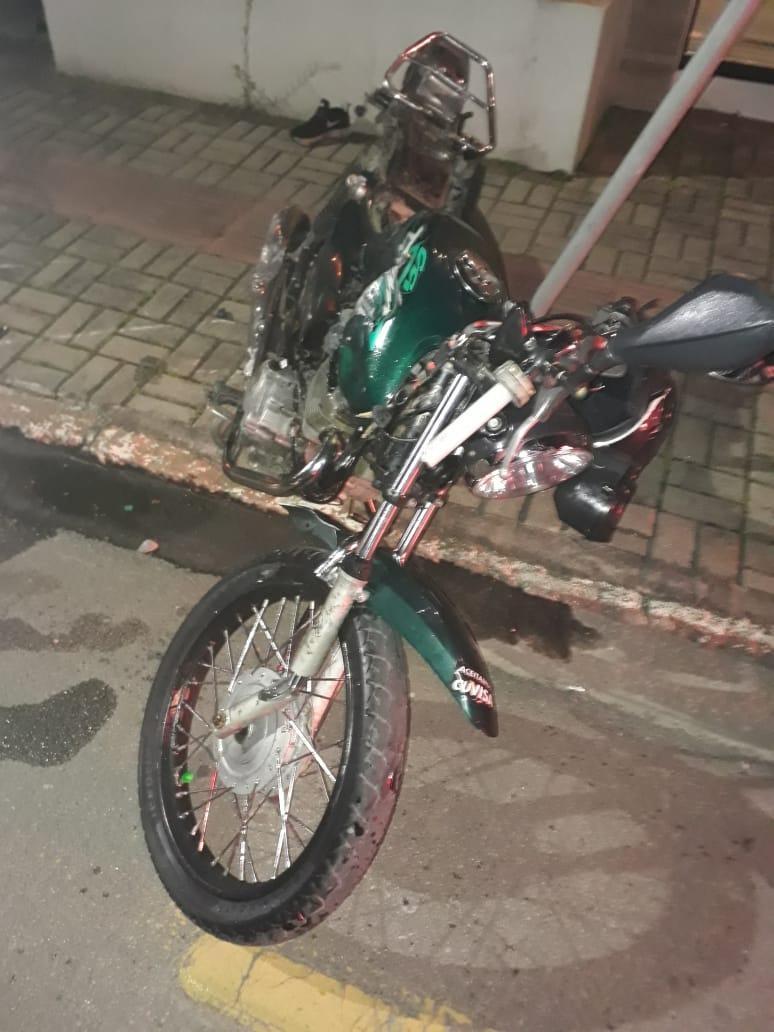 Motociclista fica em estado grave após acidente