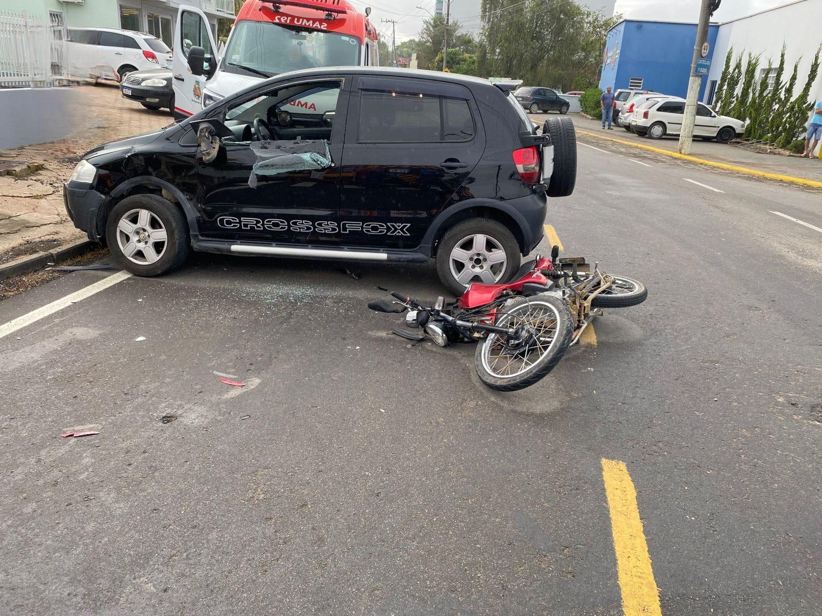 Motociclista fica ferido em colisão com carro em Taió