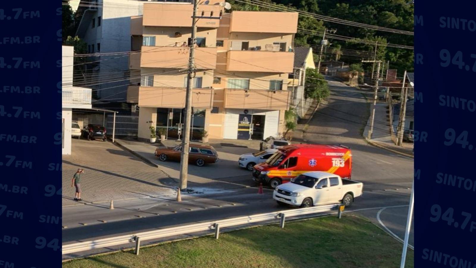 Motociclista morre após colidir em poste em Rio do Sul