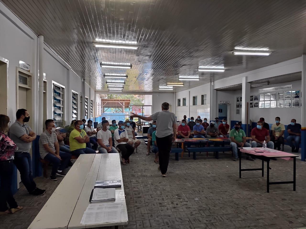 Motoristas de Vidal Ramos se reúnem com prefeito e reivindicam retorno de benefícios