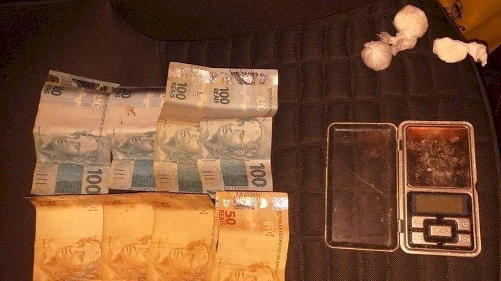 Mulher com tornozeleira eletrônica é presa por tráfico de drogas em Ituporanga