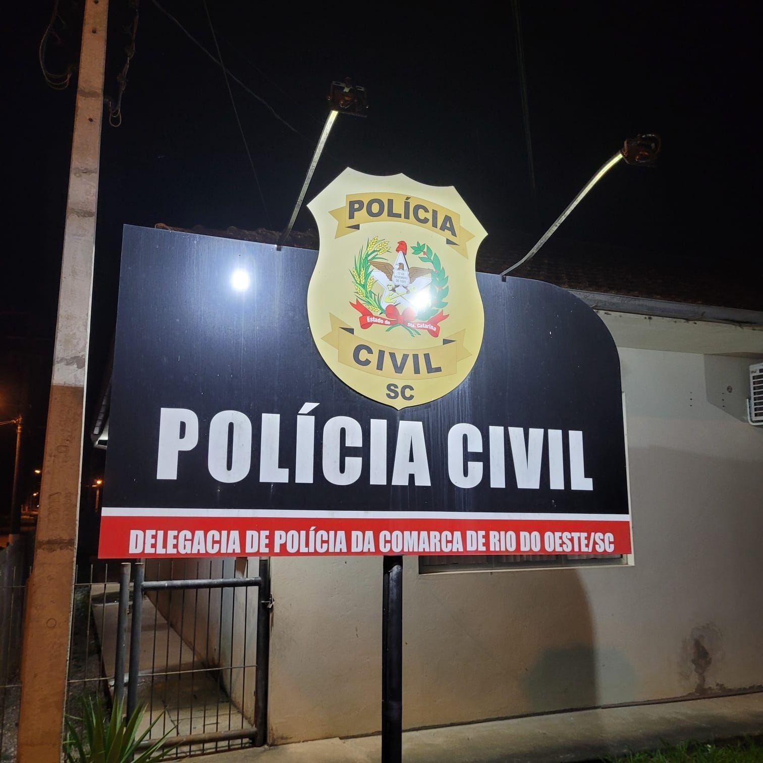 Mulher é presa em operação policial por tráfico de drogas no Alto Vale