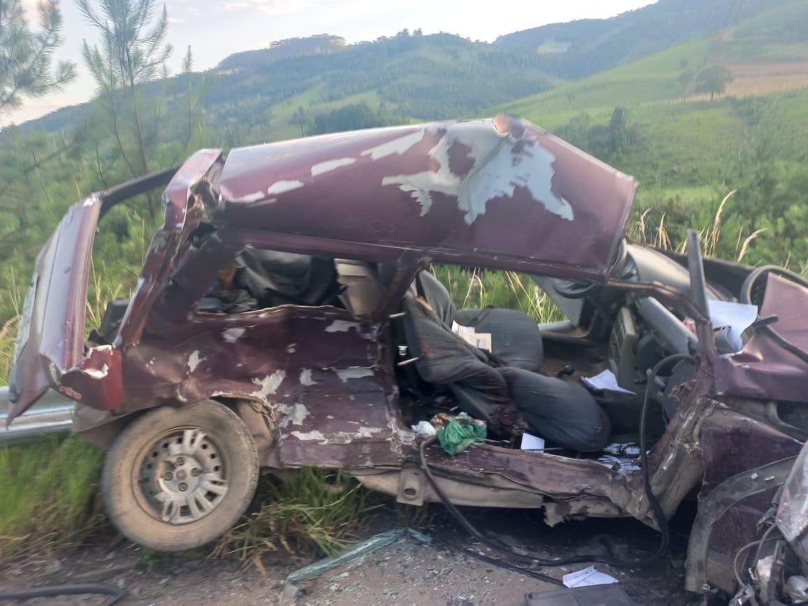 Mulher morre em acidente na SC-350; Outras quatro pessoas ficaram feridas