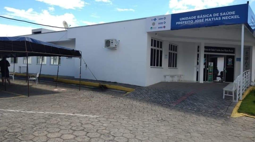 Município de Aurora reativa tenda Covid; pessoas com sintomas gripais estão sendo atendidas no local