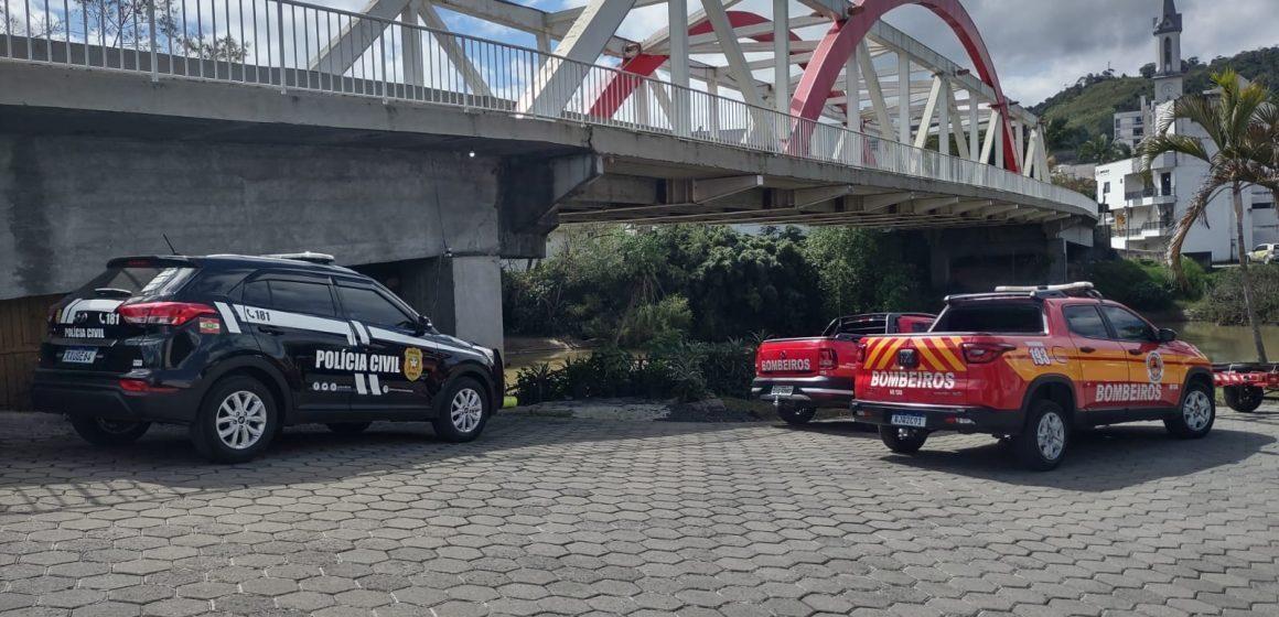 No sétimo dia de buscas por jovem desaparecido em Ituporanga, bombeiros recebem pista do corpo, que não se confirma