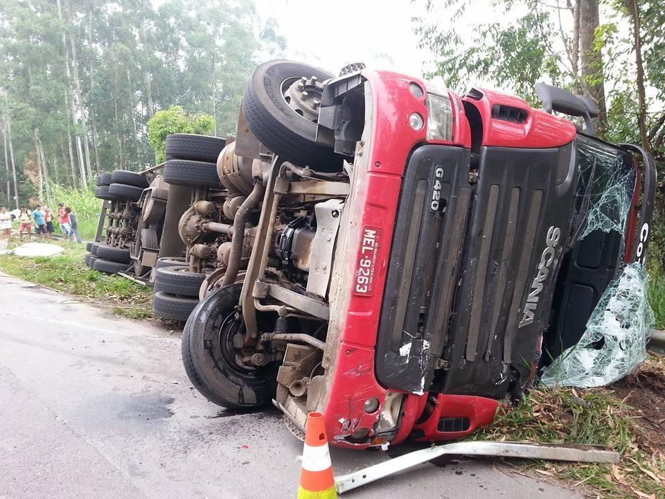 Acidente é registrado na manhã desta quinta-feira, 21, na BR-470, em Ibirama