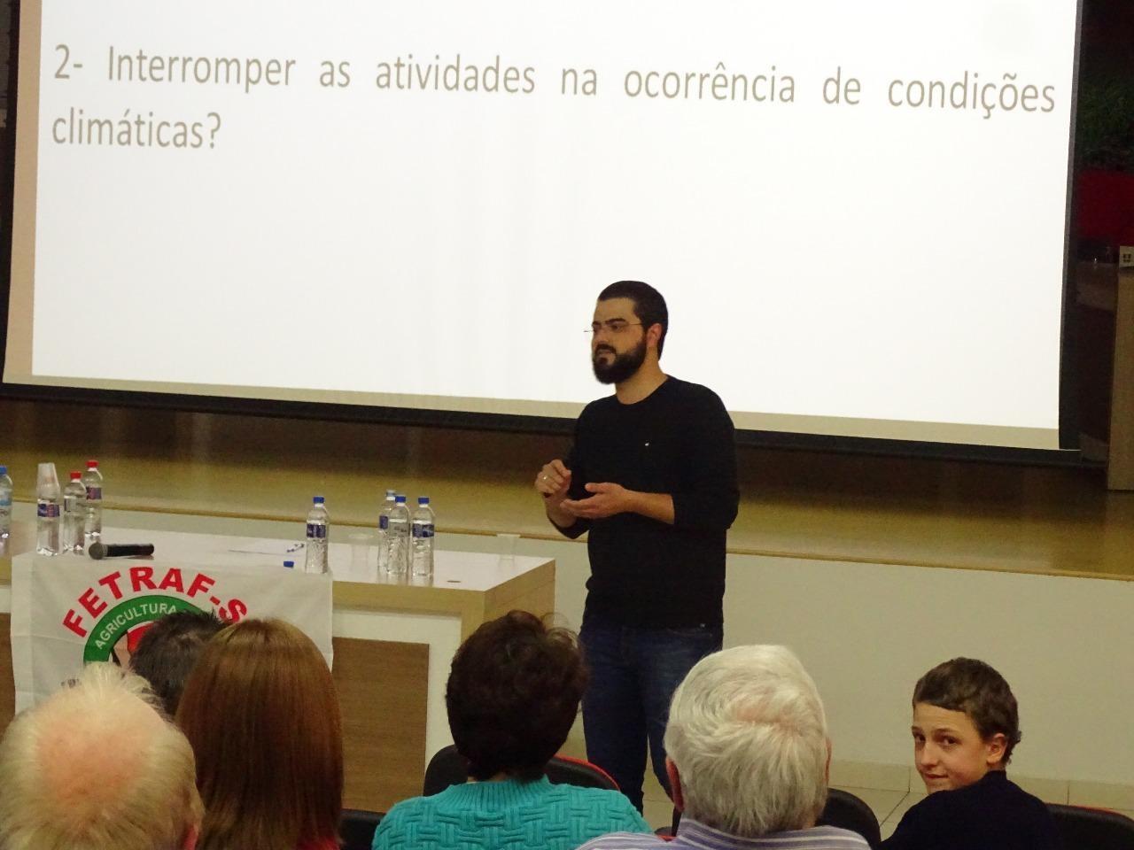Agricultores recebem orientações sobre a NR31 durante Seminário Regional em Ituporanga